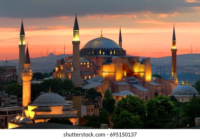 Illuminated Hagia Sophia Beautiful Sunset Istanbul Stock Photo ...
